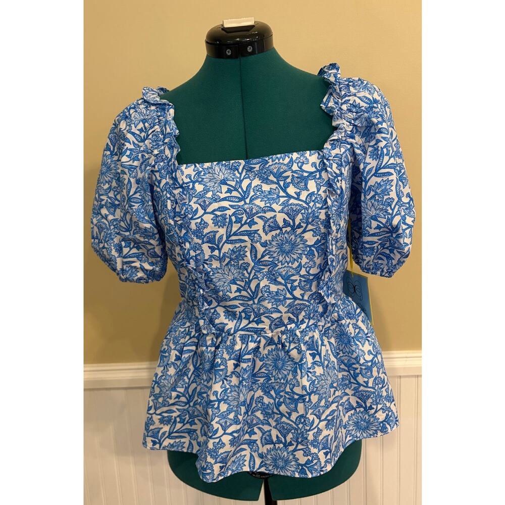 CeCe Blue And White Floral‎ Smocked Puff Sleeve Blouse Peplum Waist Size Small